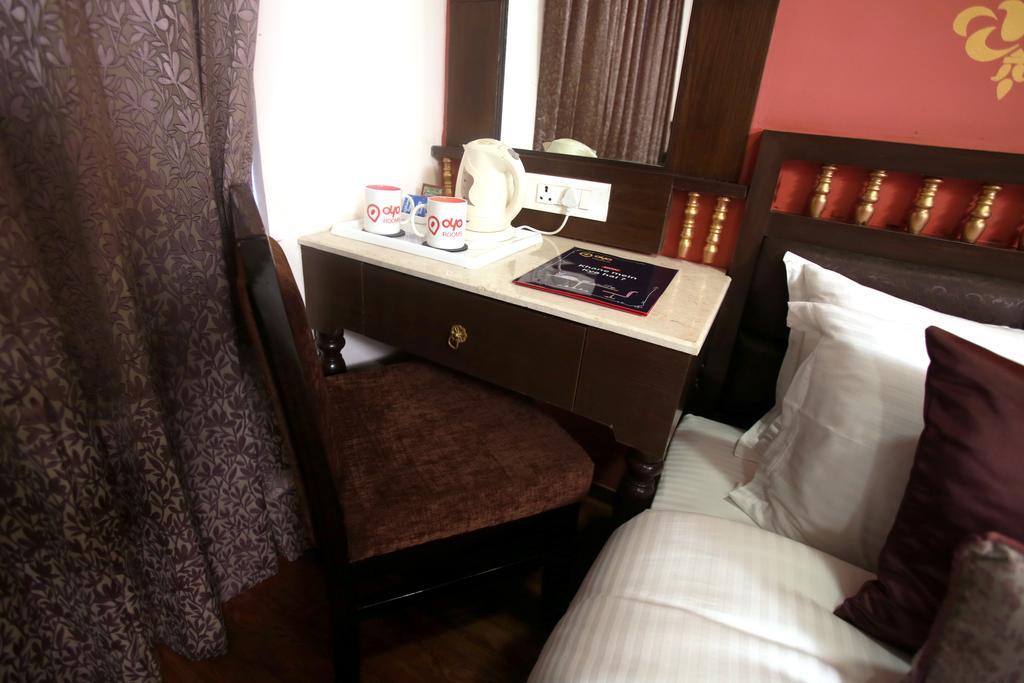 Oyo 1395 Hotel Gandhi International 焦特布尔 外观 照片